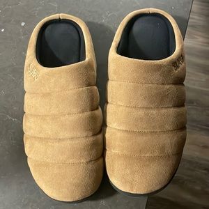 Subu slippers / Size 11